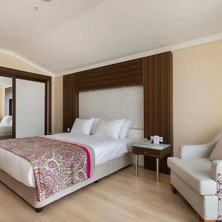 Orange County Ξενοδοχείο 5*